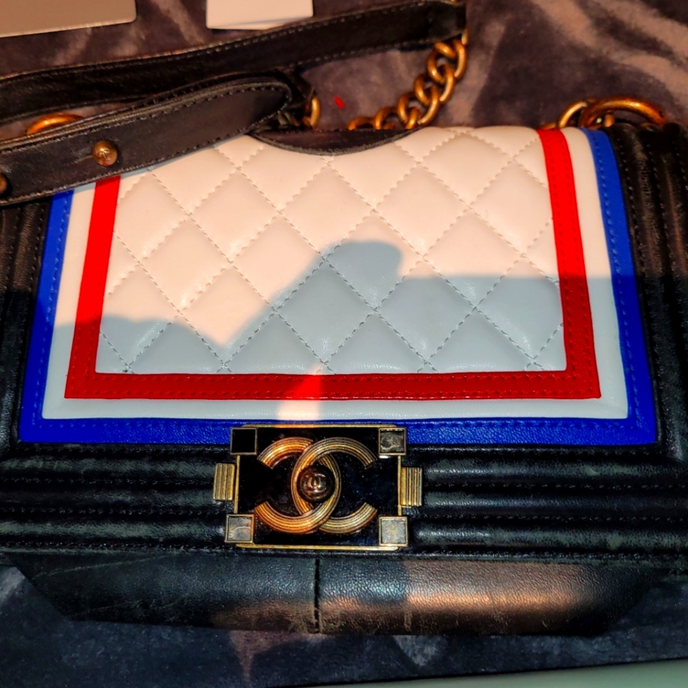 Chanel boy bag